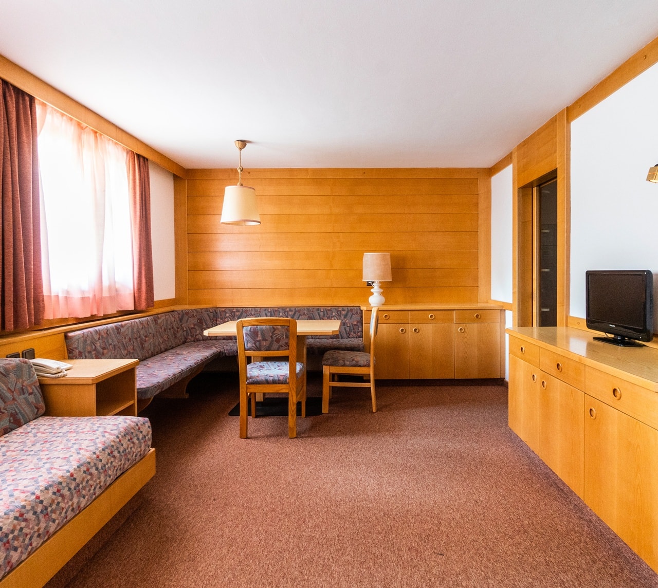 https://www.residencehotels.com/wp-content/uploads/2026/02/D_LORES_SELVAGARDENA_TIPOLOGIA_2.jpg
